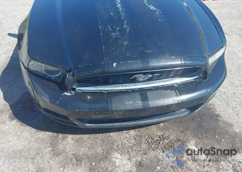 2014 Ford Mustang V6 z USA, uszkodzony, nr VIN 1ZVBP8AM2E5218842